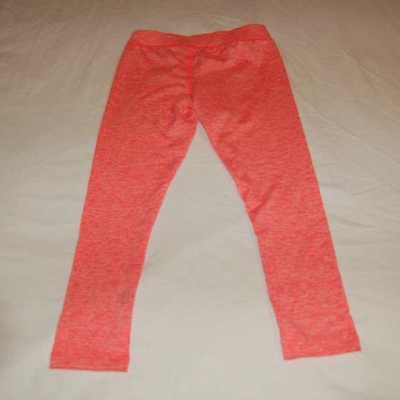 Puma Little Girl 2pcs Active Wear Set - Picture 4 of 7